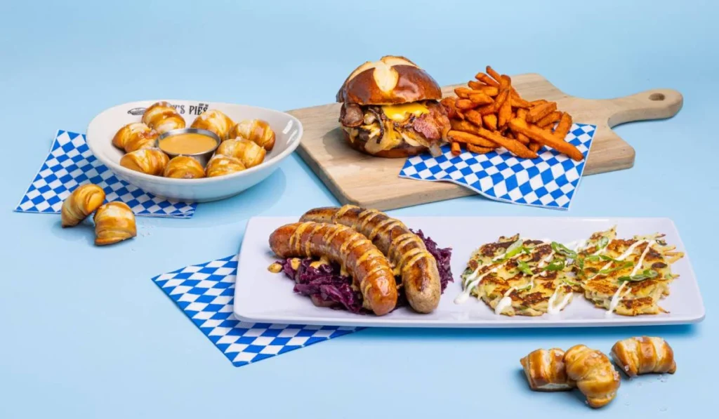 Polly’s Pies Welcomes Autumn with a Limited-Time Seasonal Menu Featuring Pumpkin Classics and German-Inspired Oktoberfest Fare